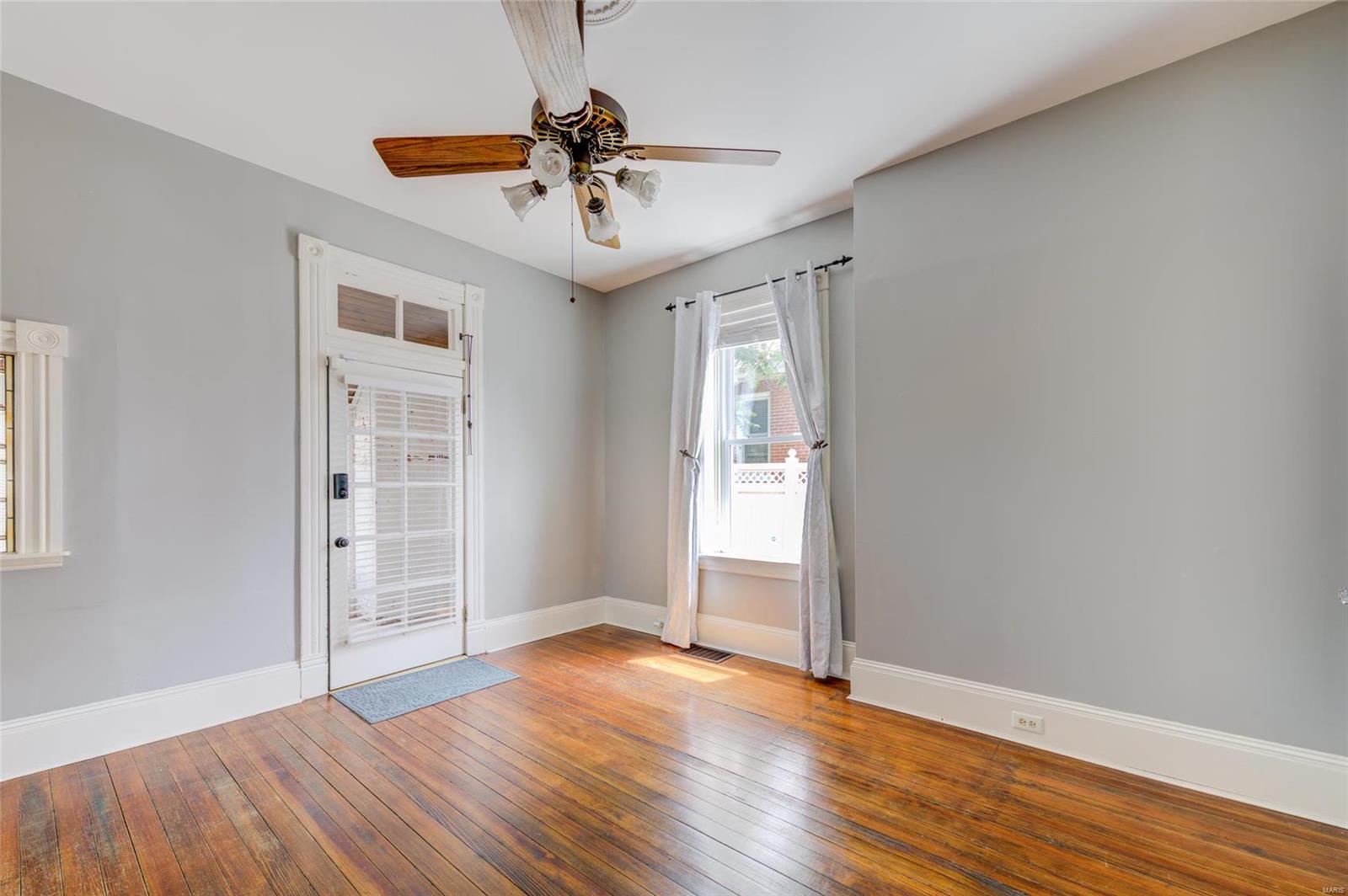 550 Madison Street St. Charles, MO 63301 - Photo 7 of 31