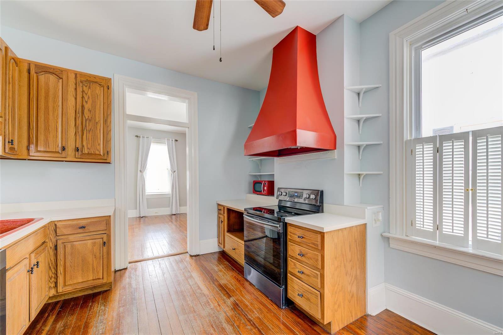550 Madison Street St. Charles, MO 63301 - Photo 10 of 31