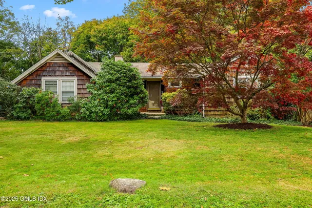 $1,375,000 | 39 Homestead Road, Greenwich, CT 06831