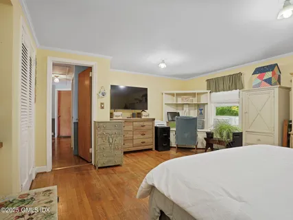 $1,375,000 | 39 Homestead Road, Greenwich, CT 06831