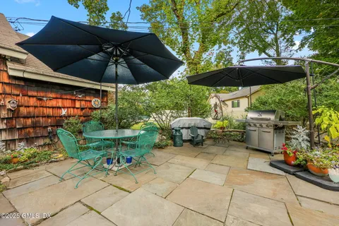 $1,375,000 | 39 Homestead Road, Greenwich, CT 06831