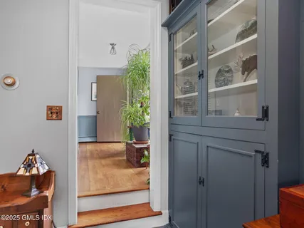 $1,375,000 | 39 Homestead Road, Greenwich, CT 06831