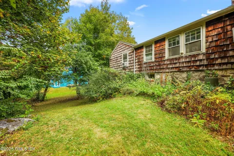 $1,375,000 | 39 Homestead Road, Greenwich, CT 06831