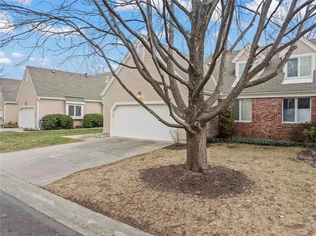 $430,000 | 12209 Grant Lane, Overland Park, KS 66213