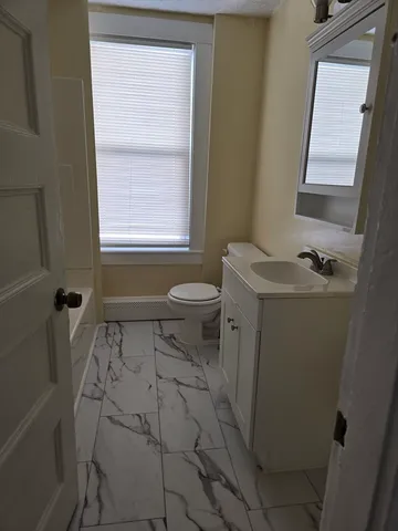 $2,900 | 349 Hollis Street, Unit 3, Framingham, MA 01702