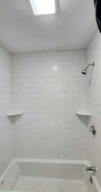 322 Brownell Street, Unit 1E Fall River, MA 02720 - Photo 3 of 6 a bathroom with a shower