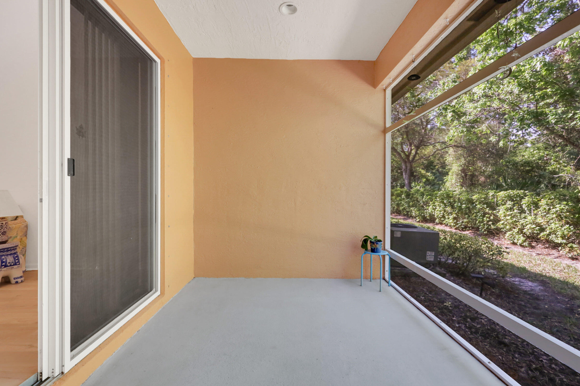 2555 Stockbridge Square Southwest Vero Beach, FL 32962 - Photo 18 of 52 3J0A10054