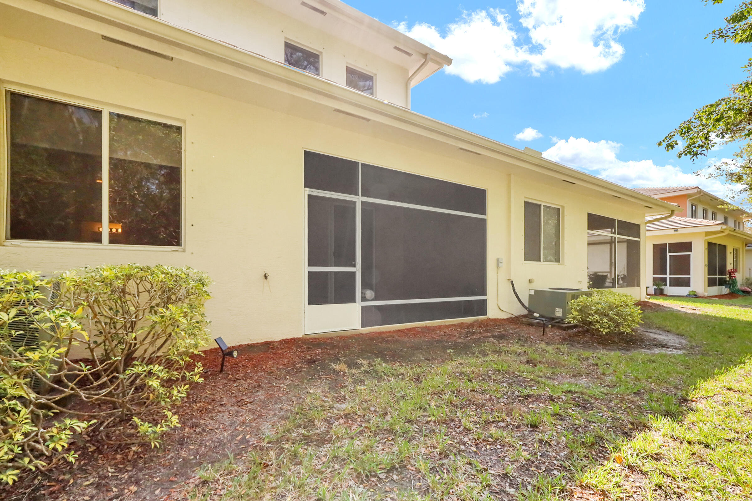 2555 Stockbridge Square Southwest Vero Beach, FL 32962 - Photo 21 of 52 3J0A10076