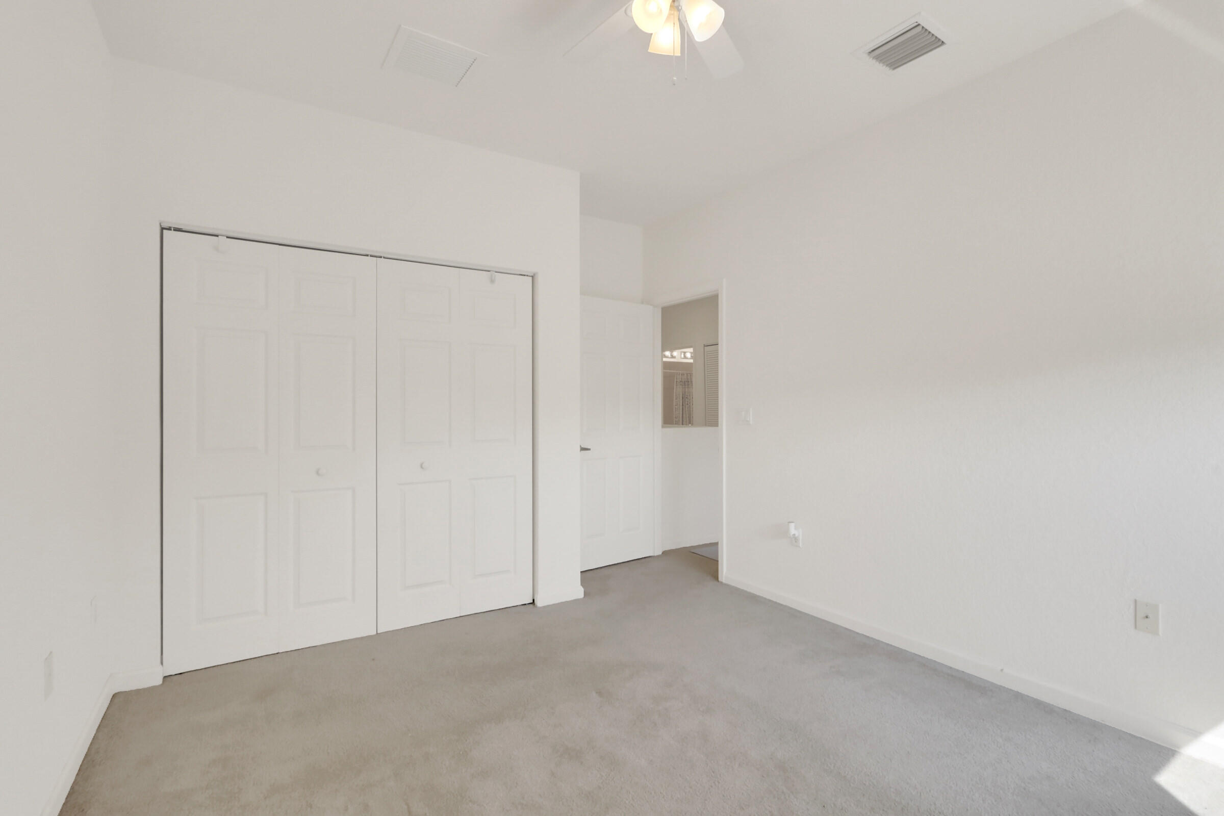 2555 Stockbridge Square Southwest Vero Beach, FL 32962 - Photo 34 of 52 3J0A10144