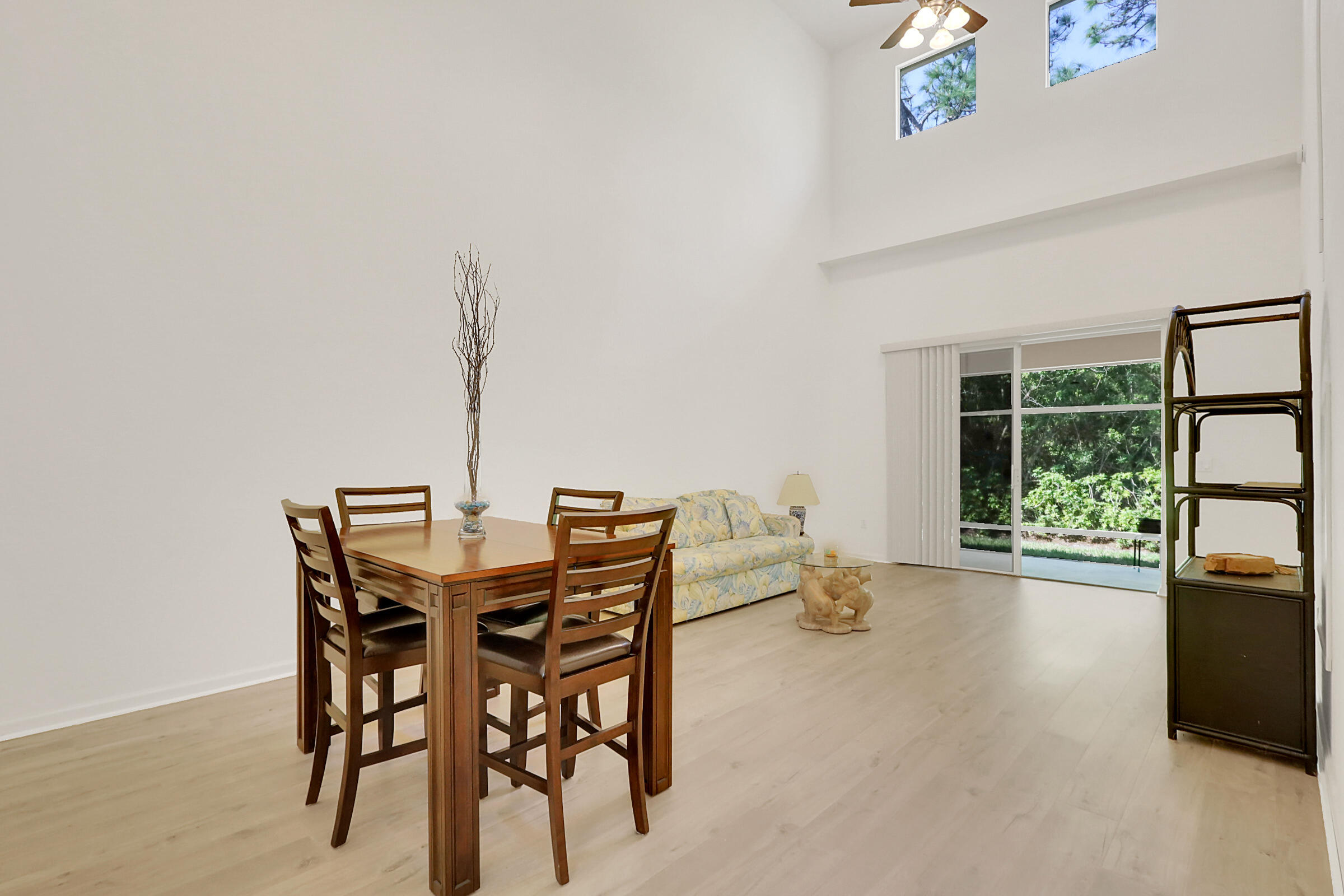 2555 Stockbridge Square Southwest Vero Beach, FL 32962 - Photo 5 of 52 3J0A10019