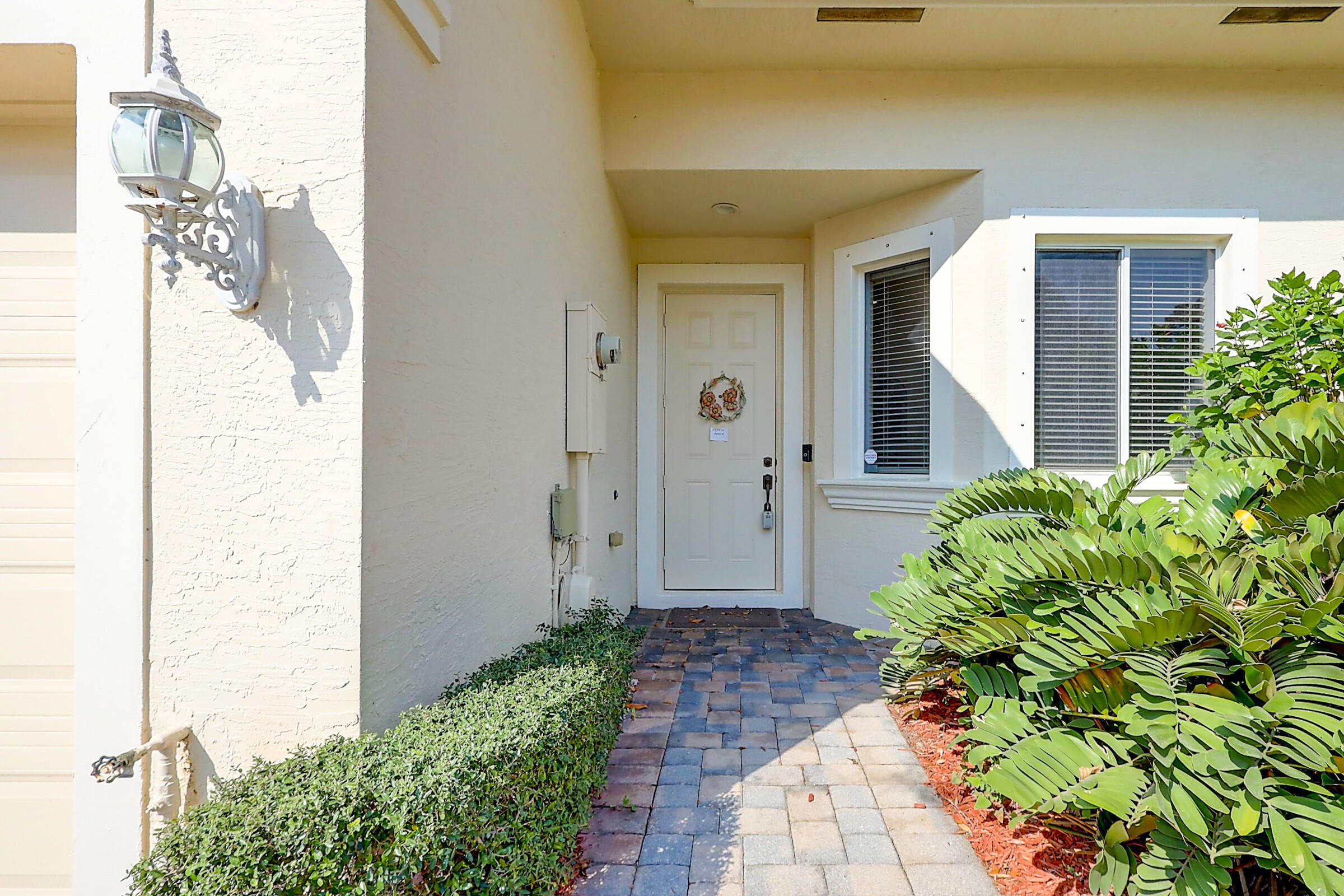 2555 Stockbridge Square Southwest Vero Beach, FL 32962 - Photo 8 of 52 3J0A9968