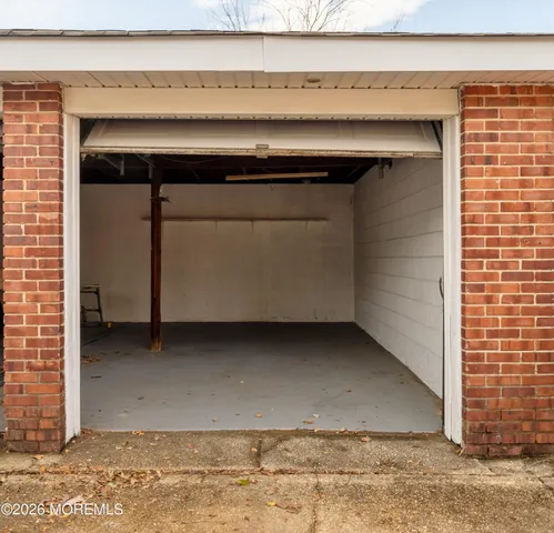 $2,150 | 106 Wallace Street, Unit B, Red Bank, NJ 07701