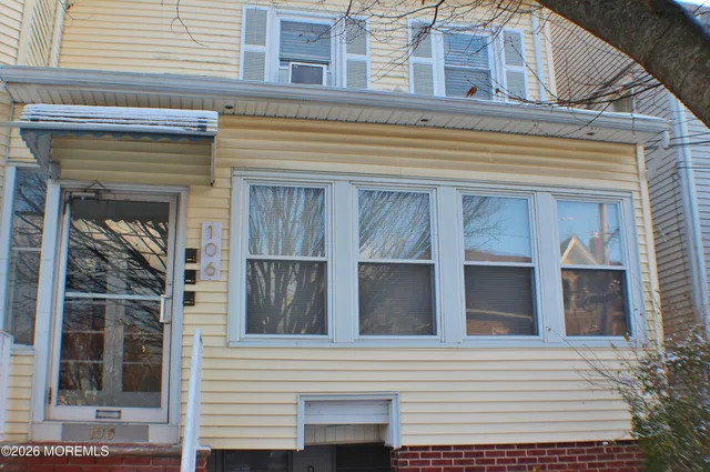 $2,150 | 106 Wallace Street, Unit B, Red Bank, NJ 07701