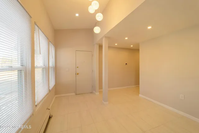 $2,150 | 106 Wallace Street, Unit B, Red Bank, NJ 07701