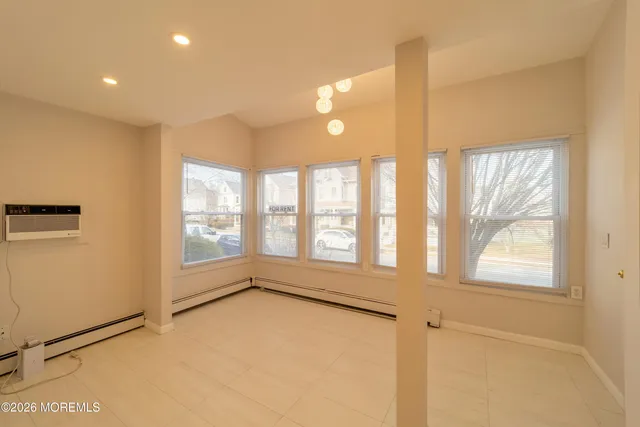 $2,150 | 106 Wallace Street, Unit B, Red Bank, NJ 07701