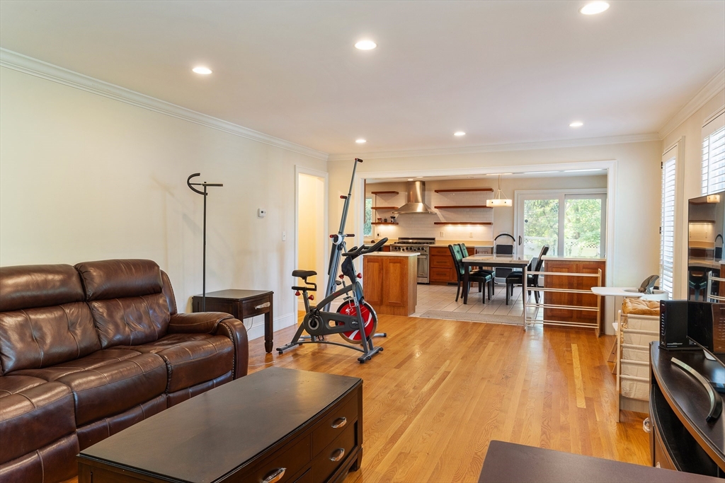 103 Levbert Road, Unit 103 Newton, MA 02459 - Photo 14 of 39
