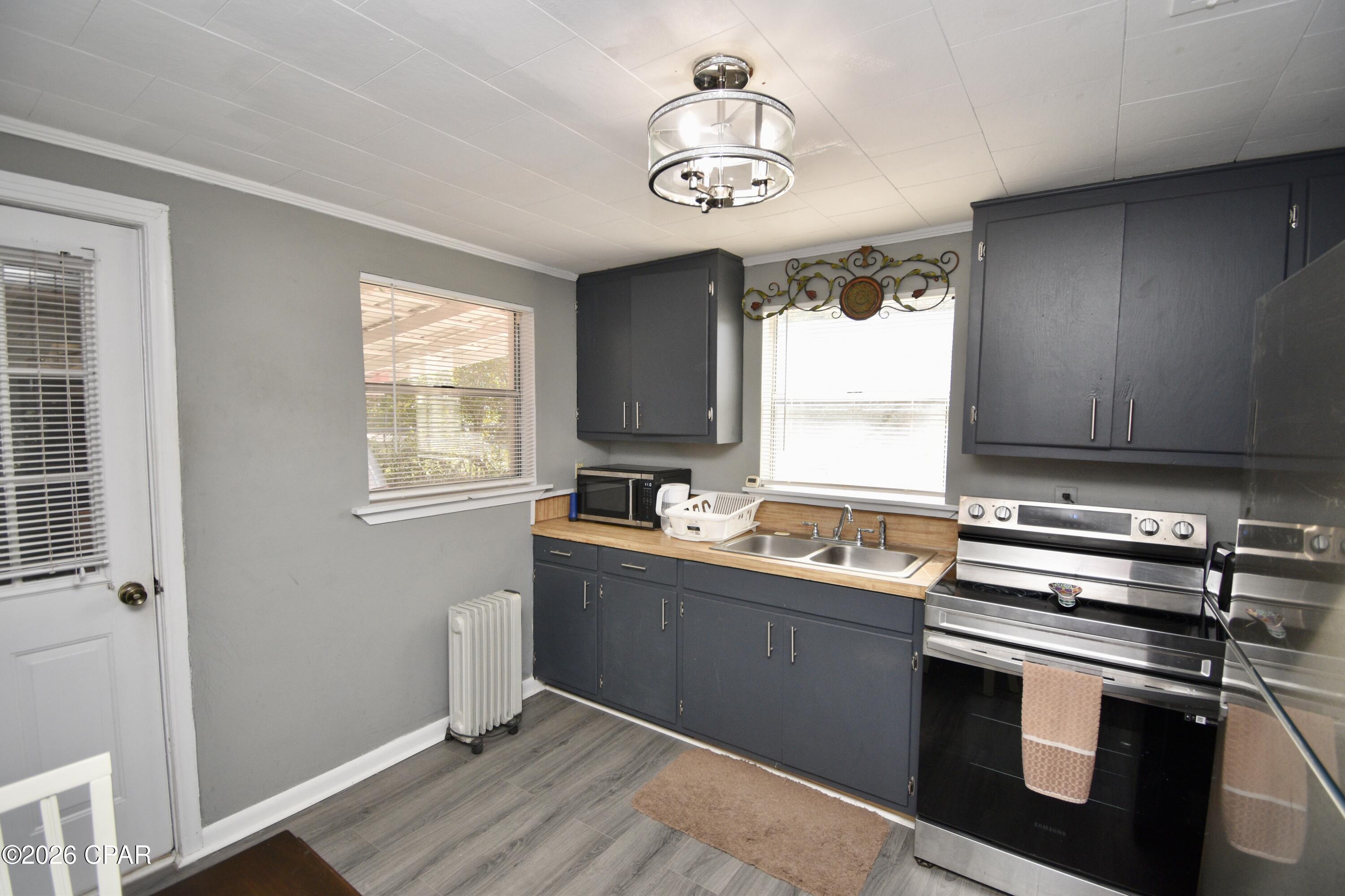 2614 North Street Cottondale, FL 32431 - Photo 3 of 21