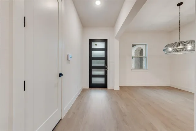 $460,000 | 444 Water's Edge Drive, Unit 720, Hickory Creek, TX 75065