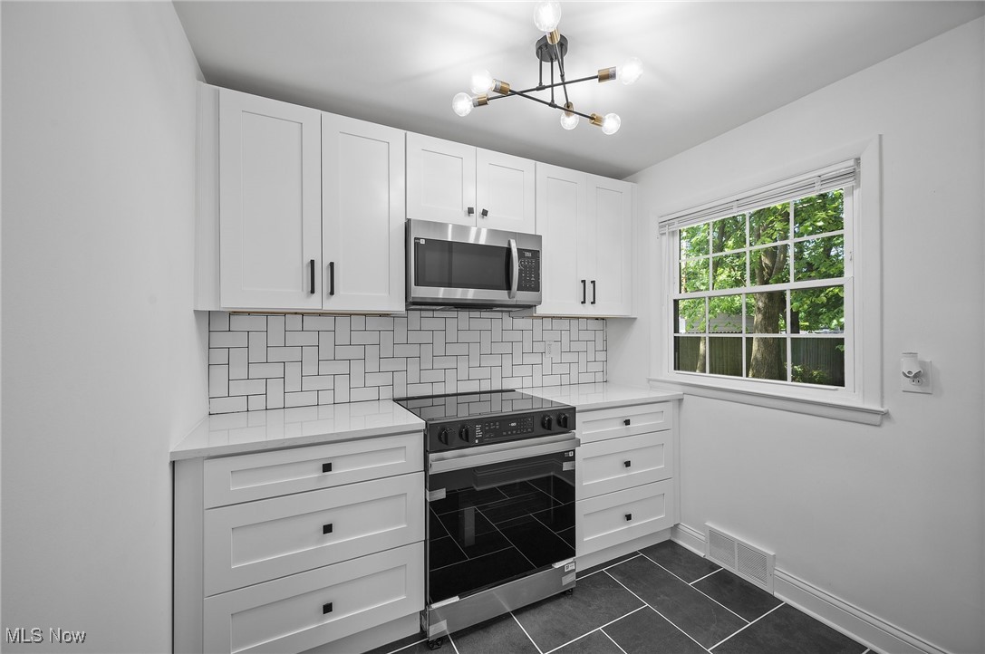 3722 Avalon Road Cleveland, OH 44120 - Photo 10 of 38