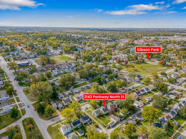 a view of a city street sign