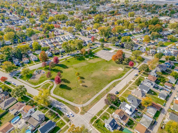 $199,900 | 3143 Parkway North Street, Hammond, IN 46323