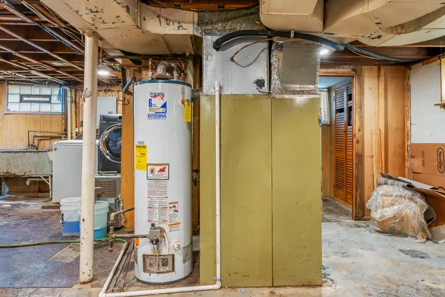 $209,900 | 3143 Parkway North Street, Hammond, IN 46323