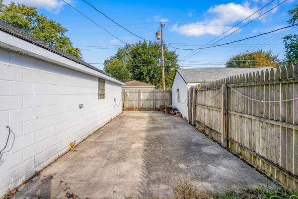 $199,900 | 3143 Parkway North Street, Hammond, IN 46323