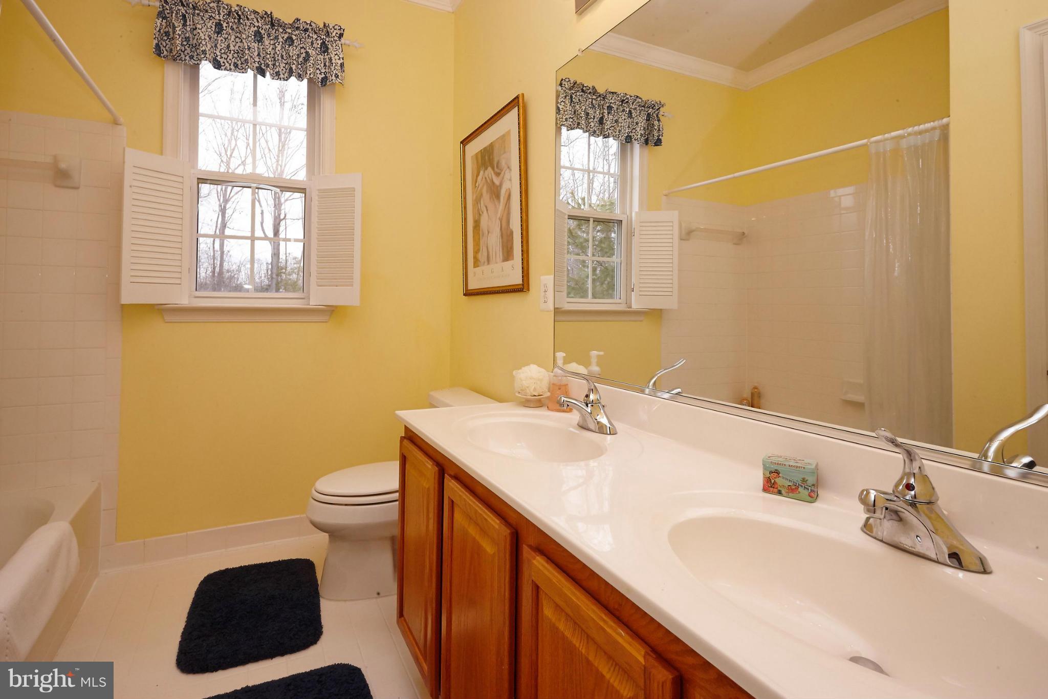 11528 Summit Ridge Court Manassas, VA 20112 - Photo 22 of 30 Bath