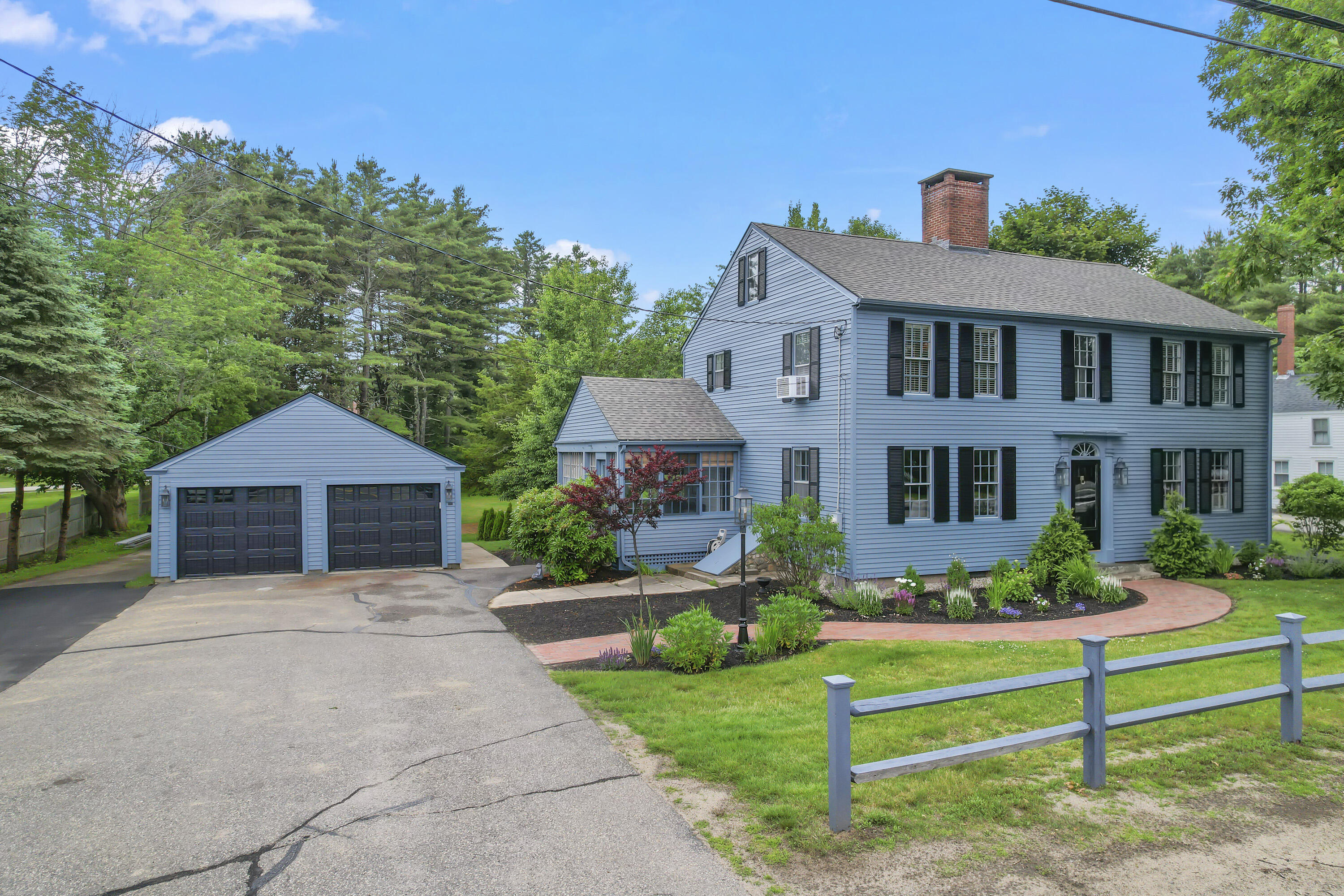 1820 Post Road Wells, ME 04090 - Photo 6 of 97 New Gaarage Doors