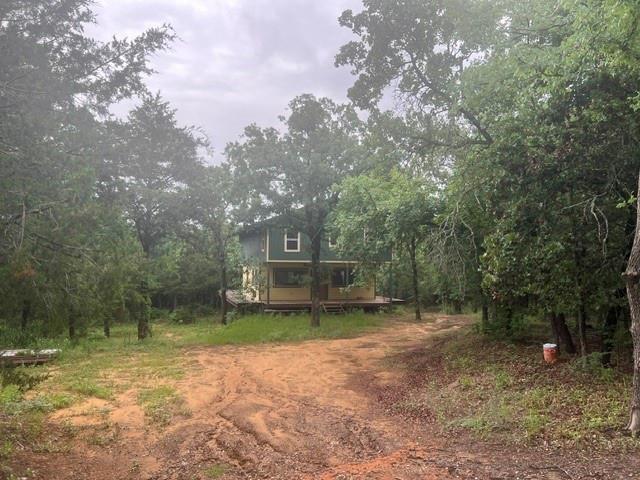 924 The Oil Road Gainesville, TX 76240 - Photo 4 of 39
