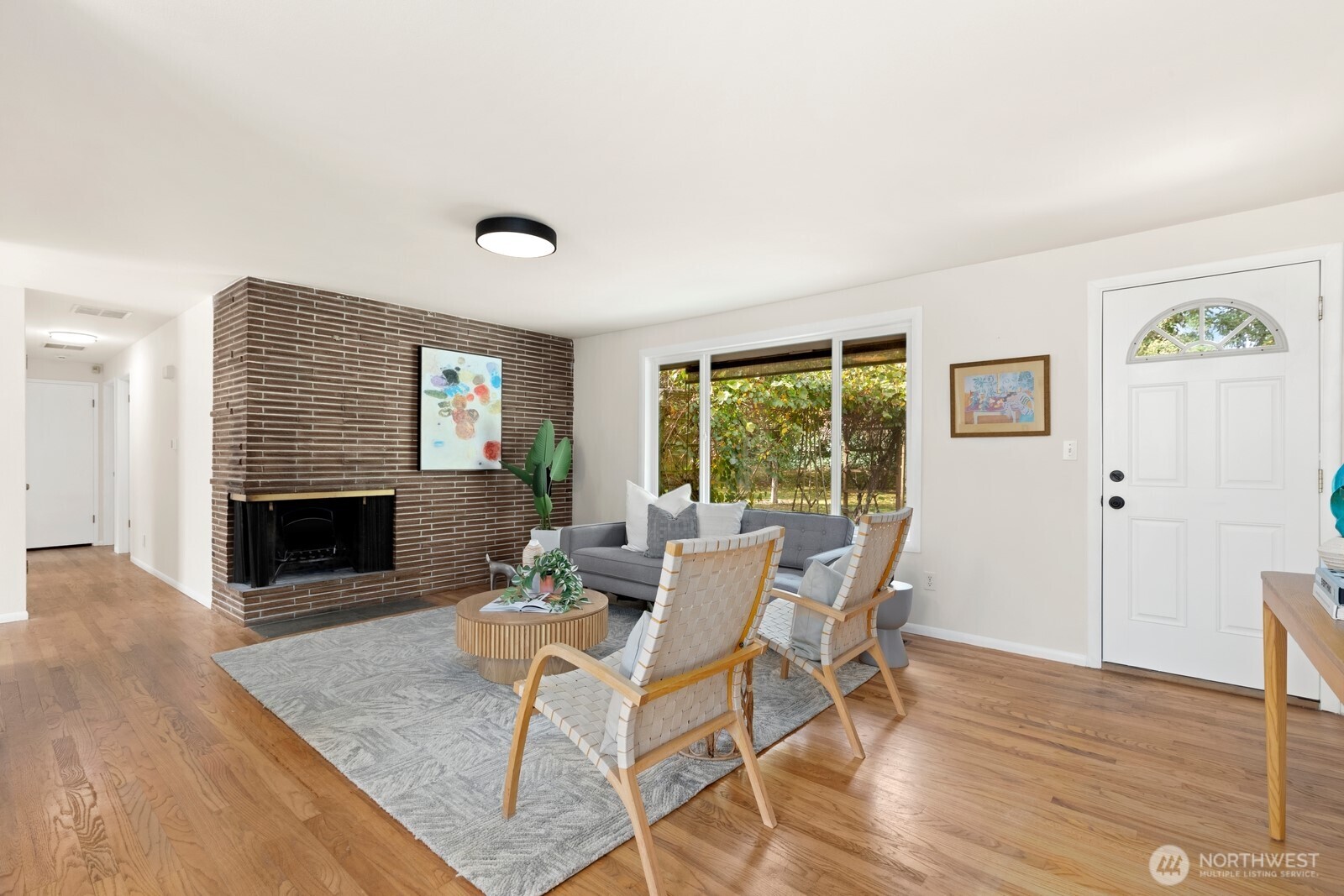 5706 Highland Road Everett, WA 98203 - Photo 4 of 20 Gallery Image 4
