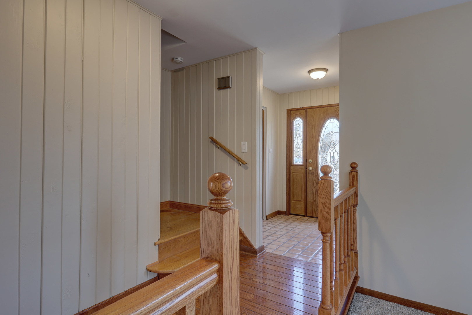 1628 Roslyn Road Roselle, IL 60172 - Photo 4 of 37 Gallery Image 4