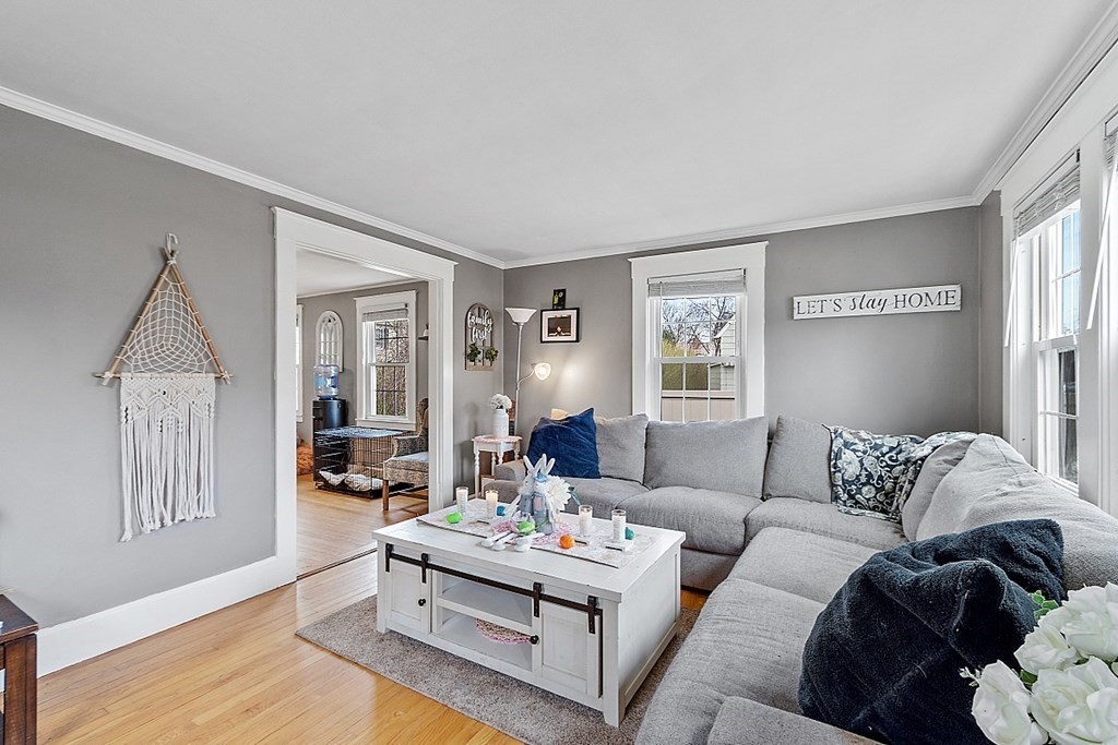 22 Heroult Road Worcester, MA 01606 - Photo 3 of 19 Gallery Image 3