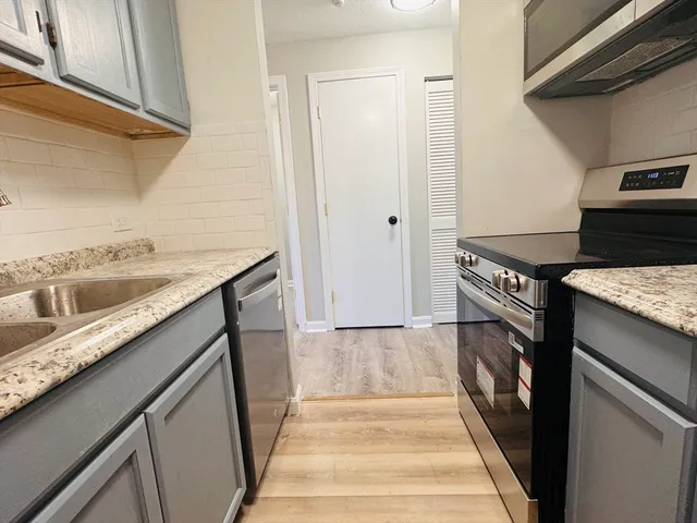 $244,900 | 60 Fletcher Lane, Unit H, Brewster, MA 02631