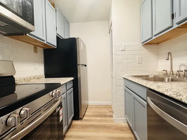 $244,900 | 60 Fletcher Lane, Unit H, Brewster, MA 02631