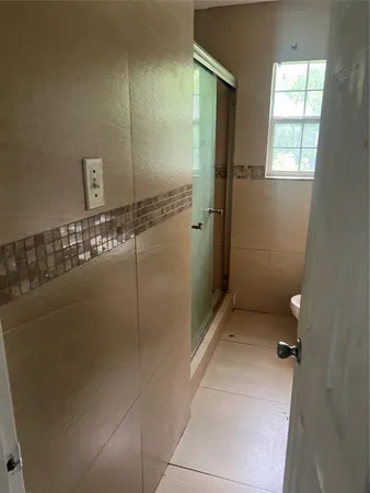 $1,600 | 10010 Cathedral Drive, Houston, TX 77051