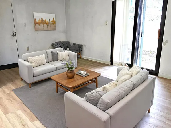 $2,500 | 1 Village Hill Lane, Unit 4, Natick, MA 01760