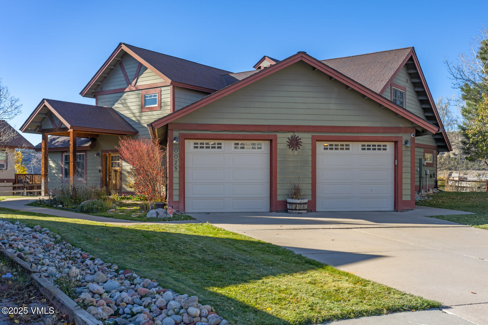 25 Sunset Court Eagle, CO 81631 - Photo 41 of 47 a front view of a house with a yard