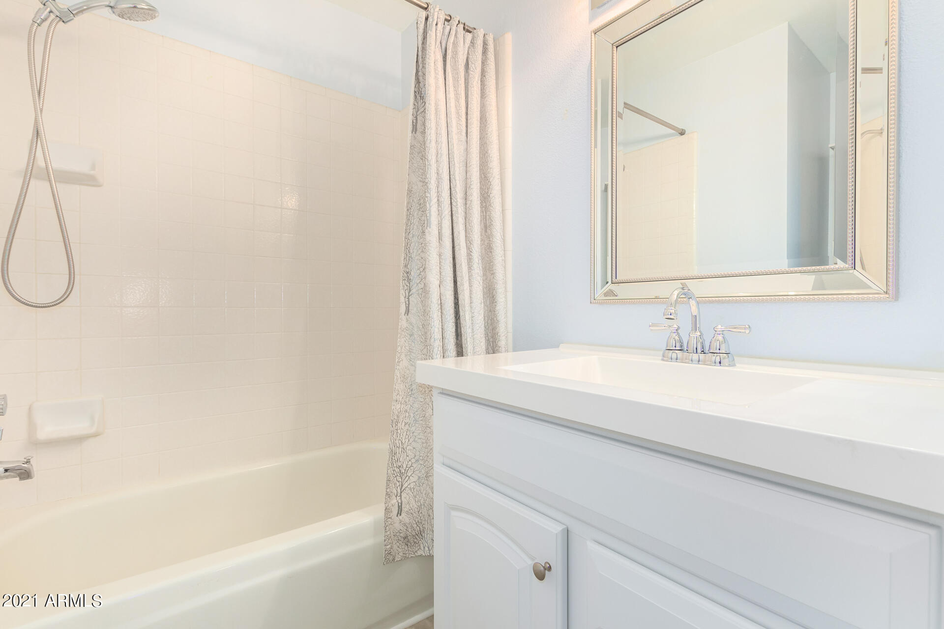 3747 West Hearn Road Phoenix, AZ 85053 - Photo 31 of 41 29