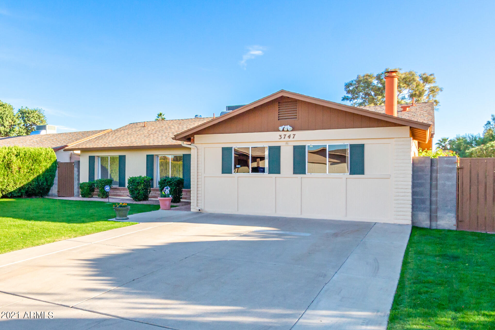 3747 West Hearn Road Phoenix, AZ 85053 - Photo 5 of 41 5
