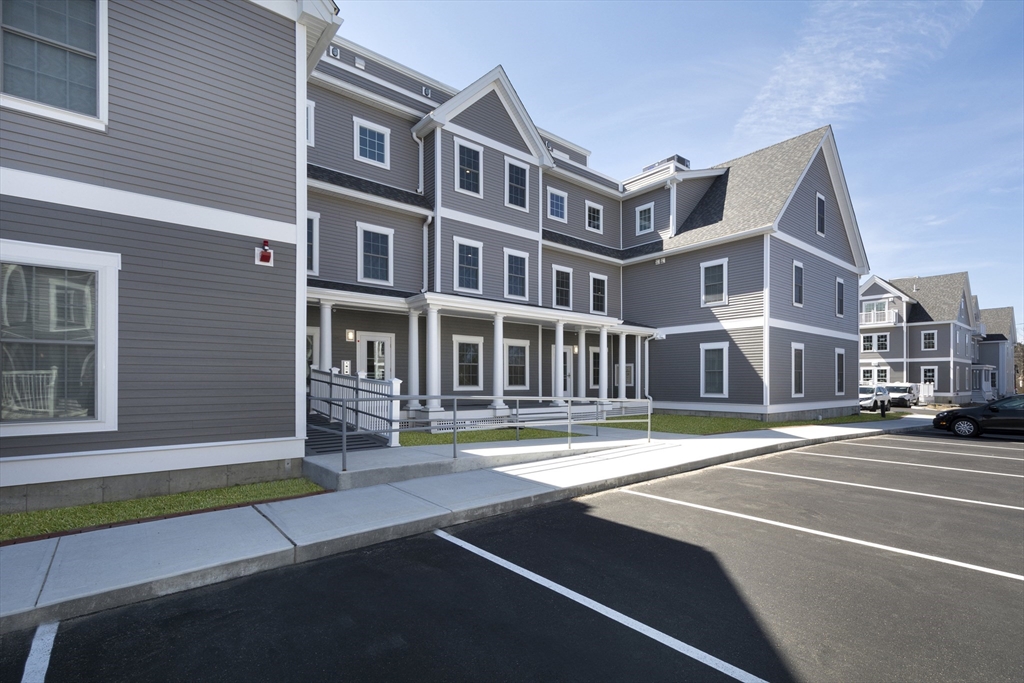 50 Country Way, Unit C204 Scituate, MA 02066 - Photo 16 of 22