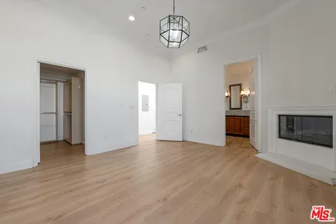 $1,300,000 | 1610 Camden Avenue, Unit 401, Los Angeles, CA 90025