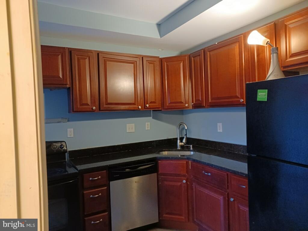 701 Appleton Street Baltimore, MD 21217 - Photo 13 of 29 KITCHEN