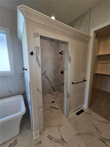 $747,500 | 11242 South Sunray Drive, Olathe, KS 66061