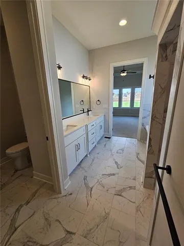 $747,500 | 11242 South Sunray Drive, Olathe, KS 66061