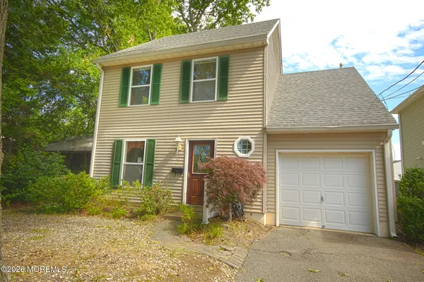 $465,000 | 41 Alberta Avenue, North Middletown, NJ 07748