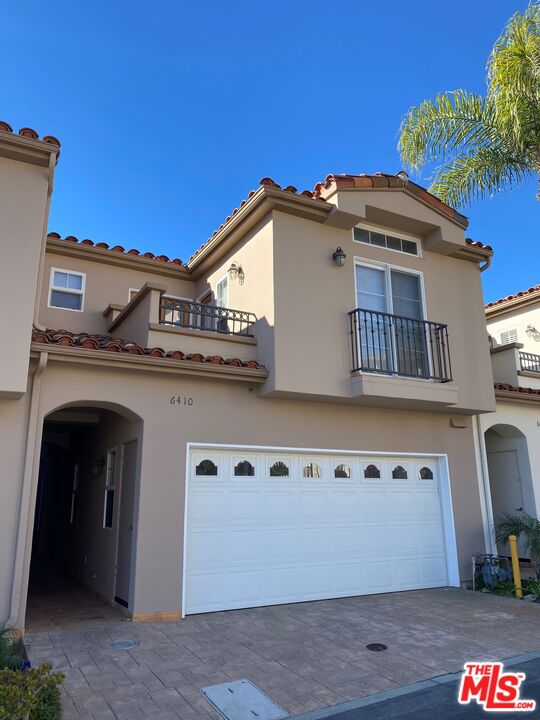 6410 Lunita Road Malibu, CA 90265 - Photo 2 of 9