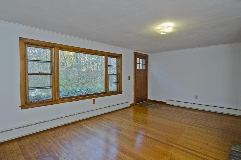 25 Shutesbury Road Pelham, MA 01002 - Photo 16 of 35 Gallery Image 16