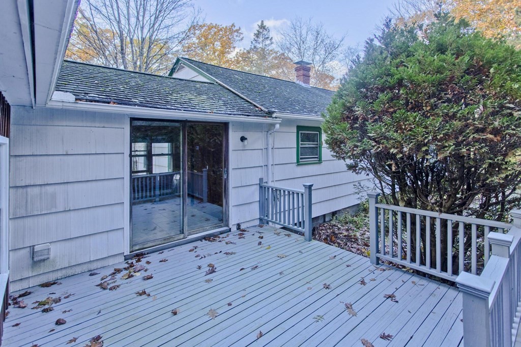 25 Shutesbury Road Pelham, MA 01002 - Photo 4 of 35 Gallery Image 4