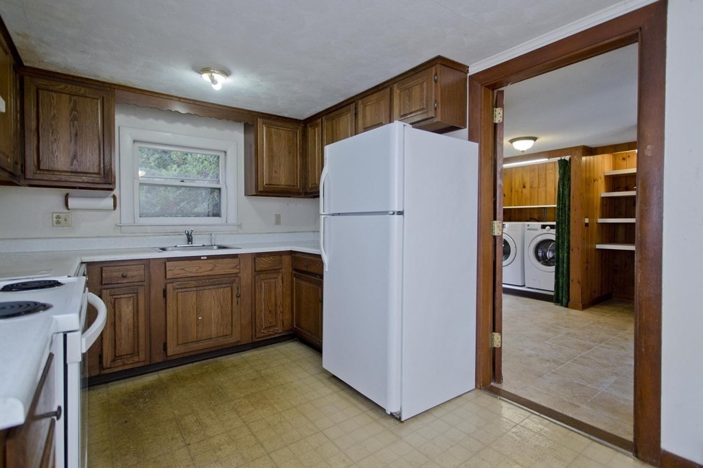 25 Shutesbury Road Pelham, MA 01002 - Photo 6 of 35 Gallery Image 6